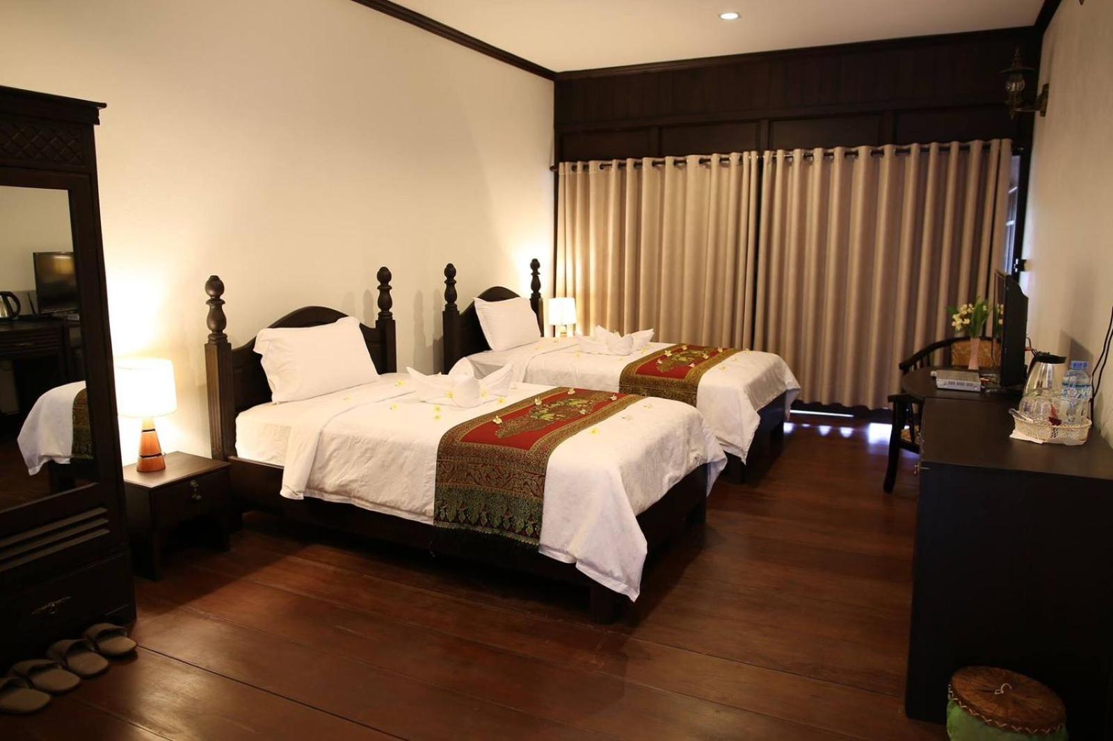Phubachiang Golf & Resort Pakse Exterior photo