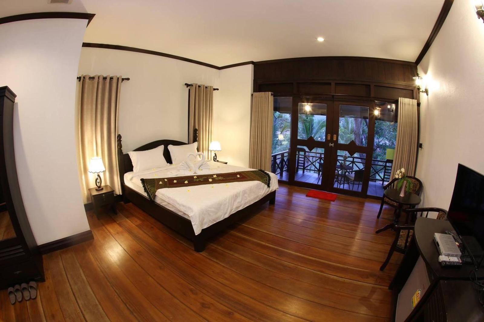 Phubachiang Golf & Resort Pakse Exterior photo