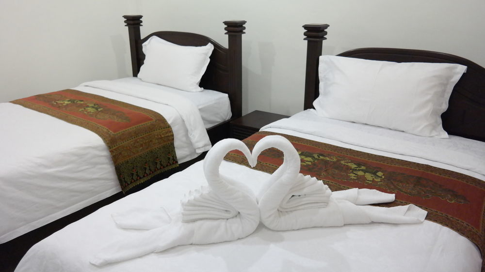 Phubachiang Golf & Resort Pakse Exterior photo