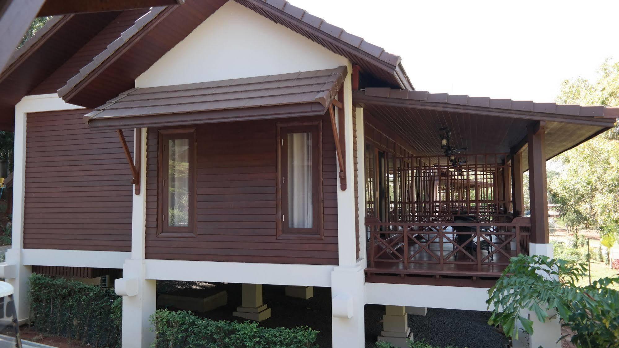 Phubachiang Golf & Resort Pakse Exterior photo